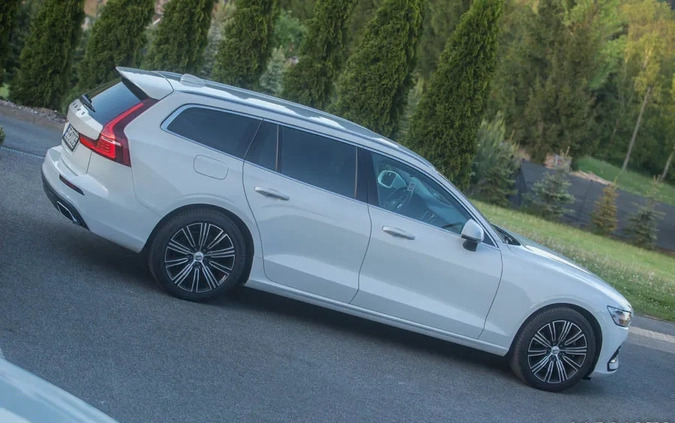 Volvo V60 cena 106764 przebieg: 151231, rok produkcji 2020 z Ożarów Mazowiecki małe 631